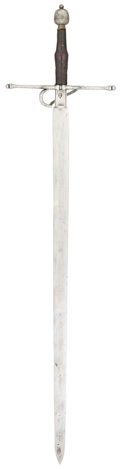 Lot 25 - A HAND-AND-A-HALF SWORD, CIRCA 1600-20, PROBABLY AUSTRIAN