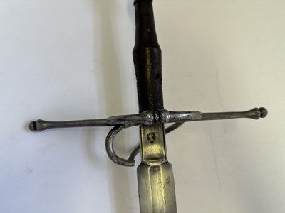 Lot 25 - A HAND-AND-A-HALF SWORD, CIRCA 1600-20, PROBABLY AUSTRIAN