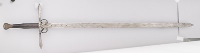 Lot 26 - A GERMAN HAND-AND-A HALF SWORD, CIRCA 1600-20