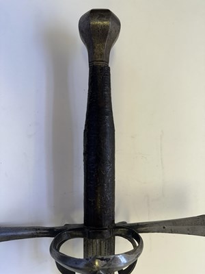 Lot 26 - A GERMAN HAND-AND-A HALF SWORD, CIRCA 1600-20