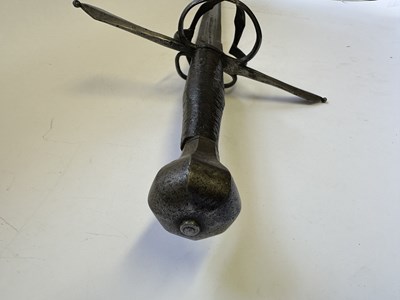 Lot 26 - A GERMAN HAND-AND-A HALF SWORD, CIRCA 1600-20