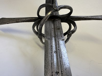 Lot 26 - A GERMAN HAND-AND-A HALF SWORD, CIRCA 1600-20