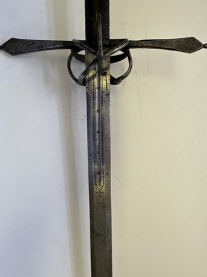 Lot 26 - A GERMAN HAND-AND-A HALF SWORD, CIRCA 1600-20