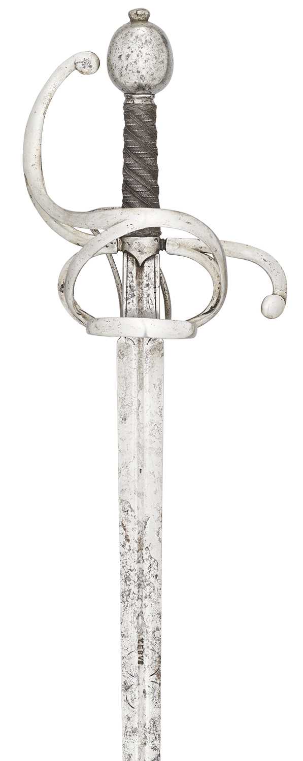 Lot 42 - A GERMAN RAPIER, CIRCA 1620