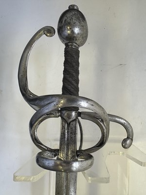 Lot 42 - A GERMAN RAPIER, CIRCA 1620