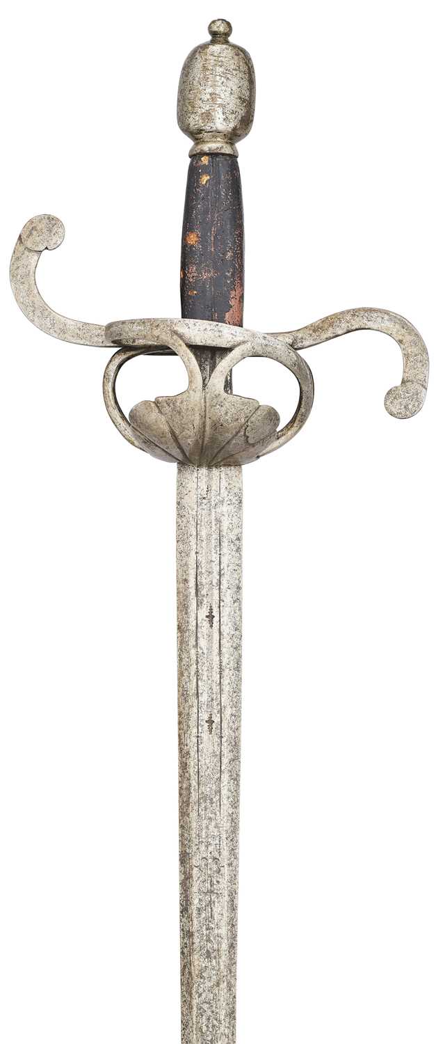 Lot 40 - A GERMAN SWORD RAPIER, EARLY 17TH CENTURY