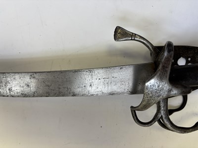Lot 31 - A GERMAN MILITARY SWORD, LATE 16TH CENTURY