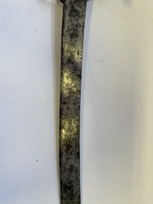 Lot 32 - A GERMAN MILITARY SWORD, LATE 16TH CENTURY