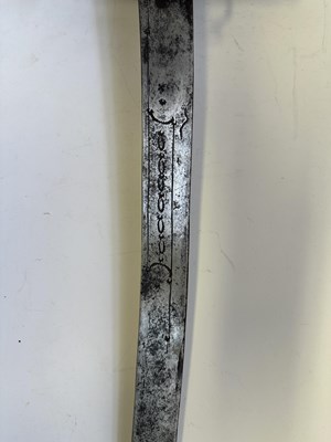 Lot 32 - A GERMAN MILITARY SWORD, LATE 16TH CENTURY
