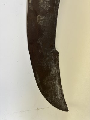 Lot 8 - A MASSIVE INDIAN PROCESSIONAL HEADMAN’S SWORD (TEGHA), 18TH/19TH CENTURY
