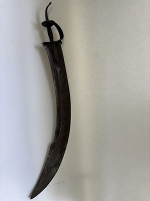 Lot 8 - A MASSIVE INDIAN PROCESSIONAL HEADMAN’S SWORD (TEGHA), 18TH/19TH CENTURY