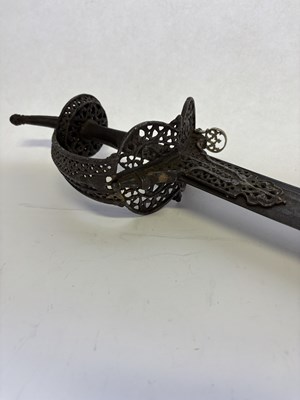 Lot 11 - AN INDIAN FIRANGI, 17TH CENTURY