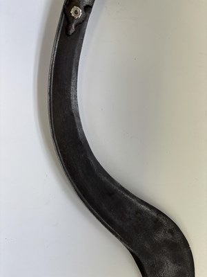 Lot 9 - AN UNUSUAL INDIAN SWORD, 18TH CENTURY OR EARLIER