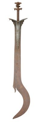 Lot 525 - A SOUTH INDIAN SWORD, 18TH/19TH CENTURY OR EARLIER