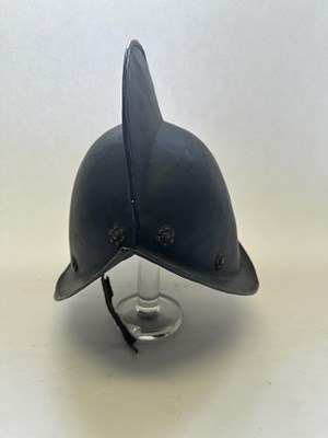 Lot 77 - A SOUTH GERMAN COMB MORION, CIRCA 1600-20