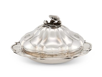 Lot 247 - A WILLIAM IV SILVER BUTTER DISH & COVER, JOSEPH & JOHN ANGEL, LONDON, 1832