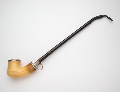 Lot 64 - A VICTORIAN SILVER-MOUNTED MEERSCHAUM PIPE, BENJAMIN BARLING, LONDON, 1854