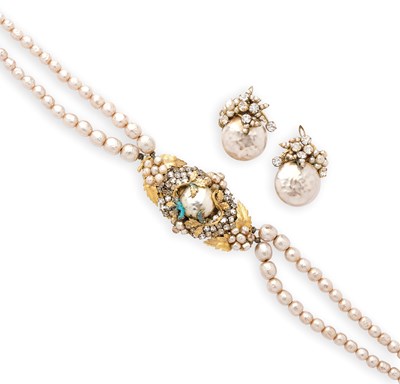 Lot 390 - MIRIAM HASKELL: IMITATION PEARL AND PASTE NECKLACE AND PAIR OF EAR CLIPS, 1950s