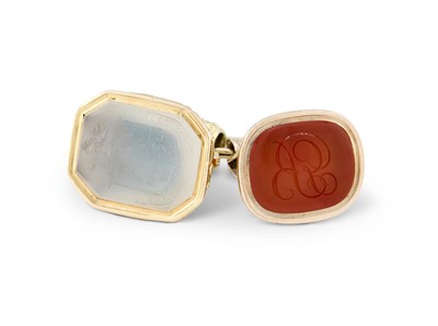 Lot 305 - TWO GEORGIAN GOLD FOB SEALS, EARLY 19TH CENTURY