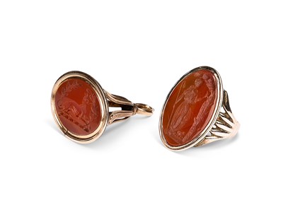 Lot 308 - A CARNELIAN INTAGLIO OF ERMINIA CARVING TANCRED'S NAME ON A TREE, PROBABLY ITALIAN 18TH CENTURY