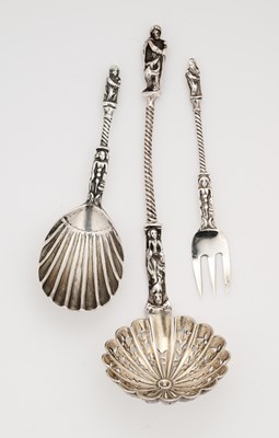 Lot 79 - A SET OF TWELVE VICTORIAN SILVER SMALL PASTRY OR TEA FORKS, A CADDY SPOON AND A SIFTER SPOON, LONDON, 1875-89