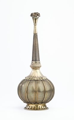 Lot 150 - A MUGHAL SILVER-GILT ROSEWATER SPRINKLER, INDIA, CIRCA 1800