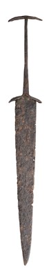 Lot 573 - A MEDIEVAL DAGGER IN EXCAVATED CONDITION, 15TH/16TH CENTURY