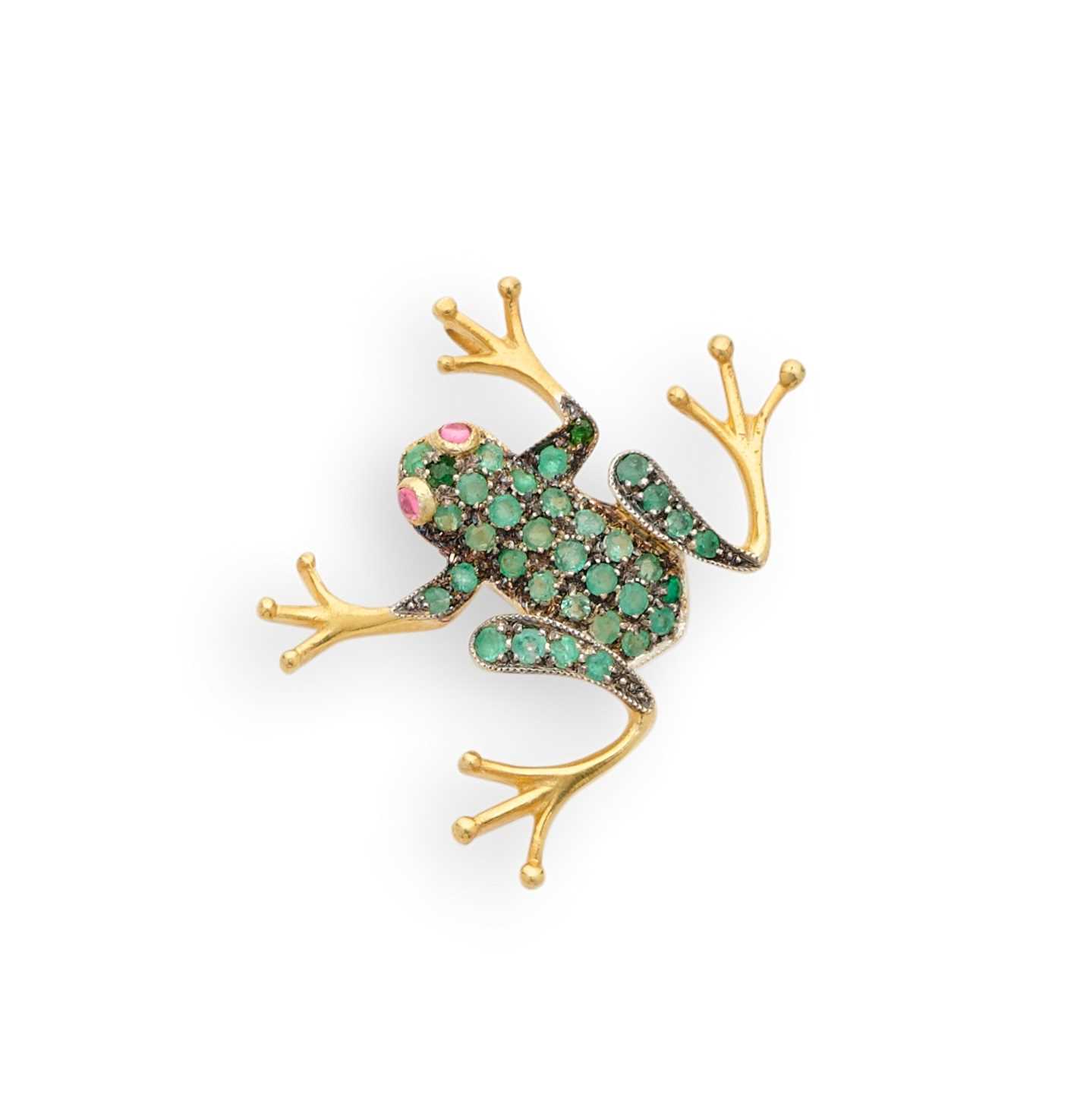 Lot 343 - EMERALD FROG PENDANT/BROOCH