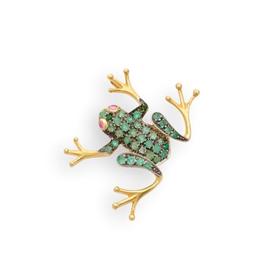 Lot 343 - EMERALD FROG PENDANT/BROOCH