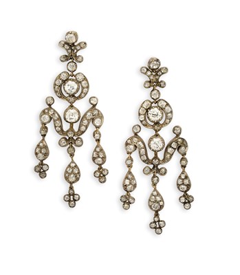 Lot 467 - PAIR OF DIAMOND PENDENT EARRINGS, 1870s
