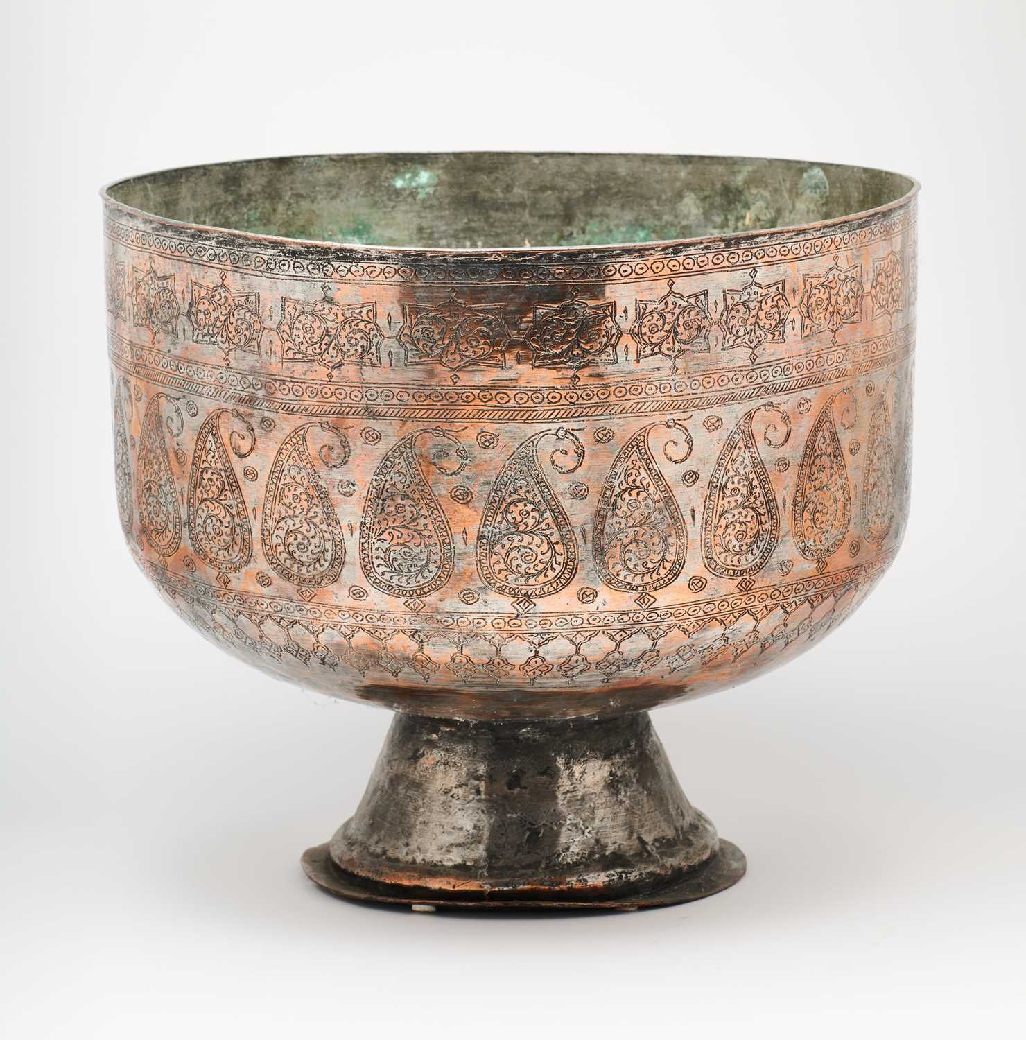 Lot 375 - A LARGE TINNED COPPER BASIN, PERSIA, 19TH CENTURY