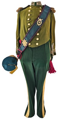 Lot 767 - AN ARCHER’S FULL DRESS UNIFORM OF THE KING’S BODYGUARD FOR SCOTLAND (ROYAL COMPANY OF ARCHER’S)