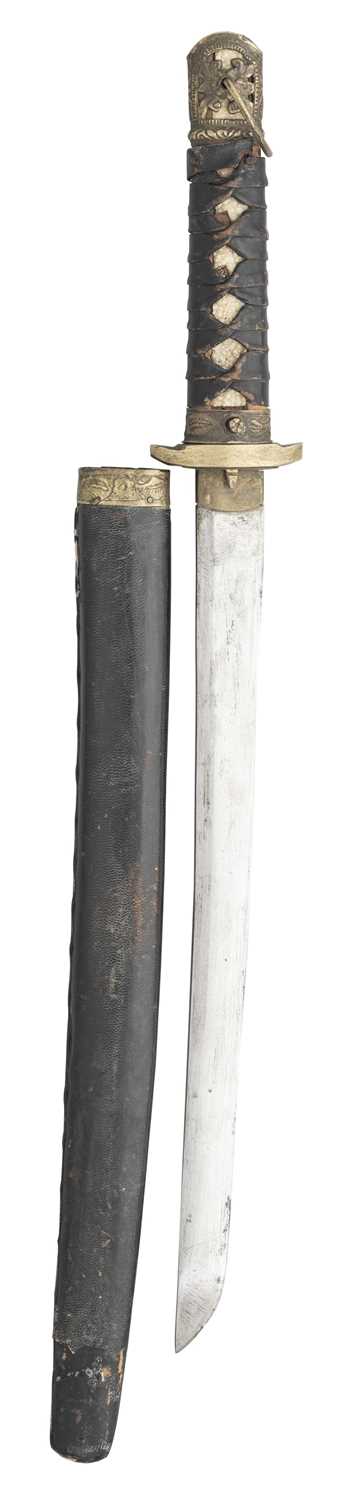 Lot 131 - A KOREAN DAGGER, LATE 19TH/EARLY 20TH CENTURY