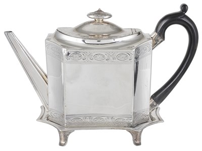 Lot 438 - A GEORGE III SILVER TEAPOT AND STAND