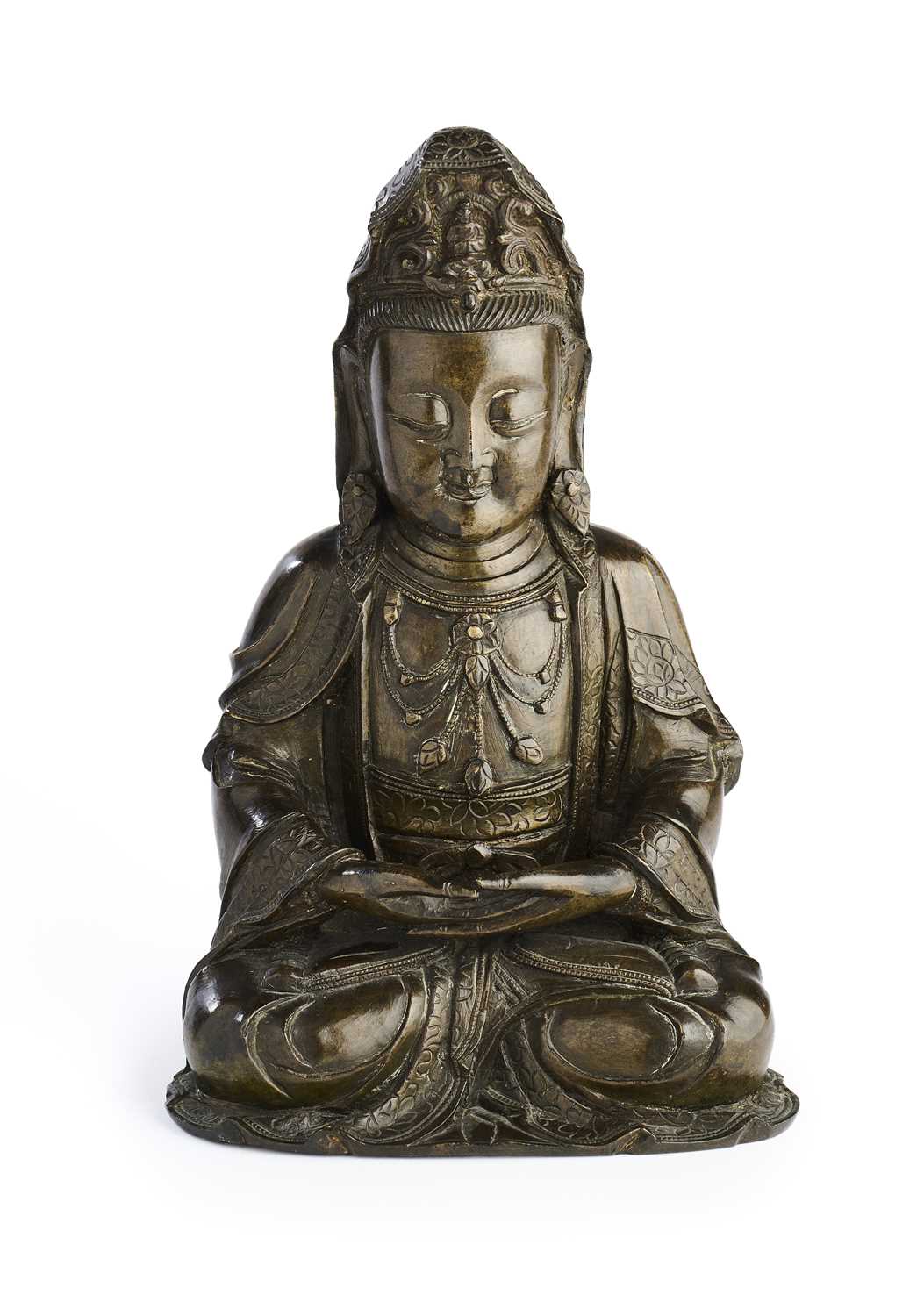 Lot 26 - A CHINESE BRONZE FIGURE OF GUANYIN, MING DYNASTY, 16/17TH CENTURY