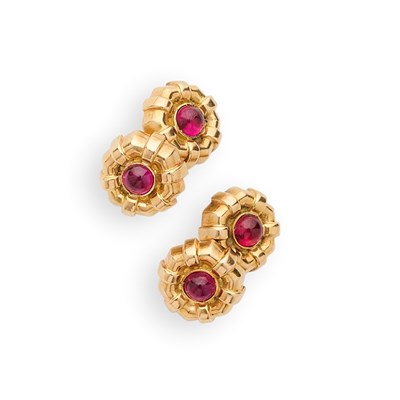 Lot 311 - PAIR OF GOLD AND SYNTHETIC RUBY CUFFLINKS, 1940s