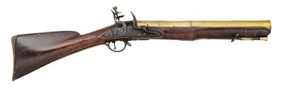 Lot 35 - A FLINTLOCK BLUNDERBUSS WITH EARLIER BARREL, UNSIGNED, CIRCA 1760