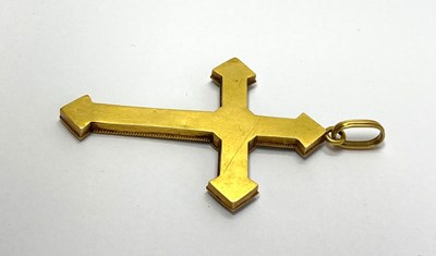 Lot 335 - VICTORIAN GOLD AND MICRO MOSAIC PENDENT CROSS, 1870s