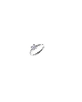 Lot 471 - DIAMOND RING