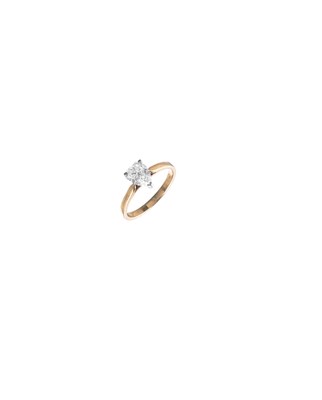 Lot 474 - DIAMOND RING