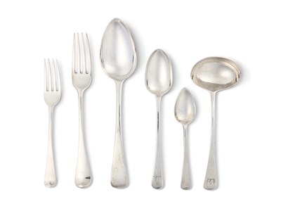 Lot 218 - A MATCHED SET OF GEORGIAN TABLE SILVER, VARIOUS MAKERS, ALL LONDON, 1795-1831