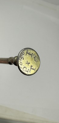 Lot 194 - A PROVINCIAL SILVER SEAL TOP SPOON, MAKER'S MARK RI ONLY, CIRCA 1630