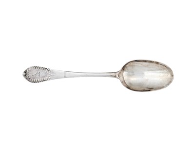 Lot 208 - A QUEEN ANNE SILVER 'GADROON' DOG NOSE SPOON, WILLIAM SCARLET, LONDON, 1709