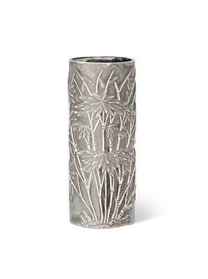 Lot 130 - A CHINESE SILVER VASE, UNMARKED, PROBABLY CANTON, SECOND HALF 19TH CENTURY