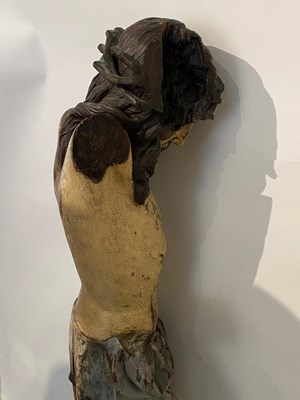 Lot 32 - A POLYCHROME WALNUT FRAGMENTARY CORPUS CHRISTI, PROBABLY VALLADOLID SCHOOL, 17TH CENTURY