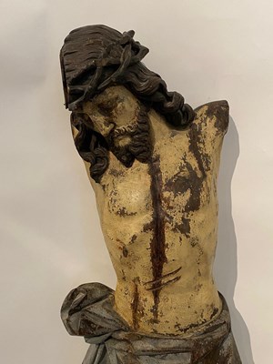Lot 32 - A POLYCHROME WALNUT FRAGMENTARY CORPUS CHRISTI, PROBABLY VALLADOLID SCHOOL, 17TH CENTURY