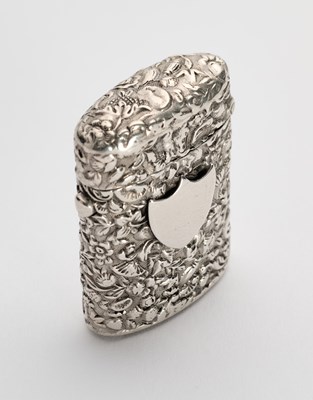 Lot 33 - A VICTORIAN SILVER VESTA CASE, GEORGE UNITE, BIRMINGHAM, 1881