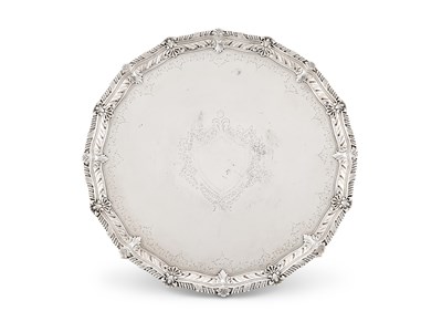 Lot 236 - A VICTORIAN SILVER SALVER, ALBERT HENRY THOMPSON, SHEFFIELD, 1887