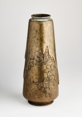 Lot 510 - A JAPANESE BRONZE VASE, 20TH CENTURY