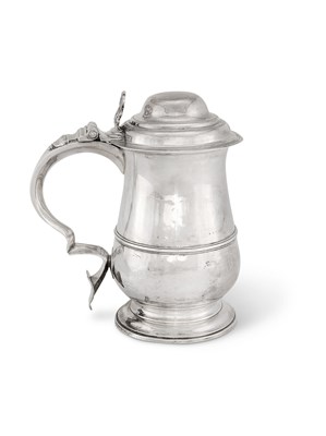 Lot 263 - A GEORGE III SILVER TANKARD, PROBABLY JOHN SCOFIELD, LONDON, 1773